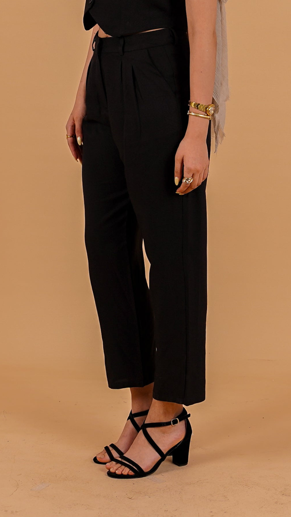 Pleated Linen Trousers